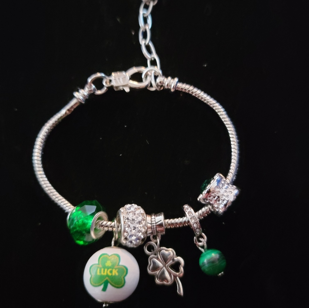 NEW ST PATRICKS DAY BRACELET